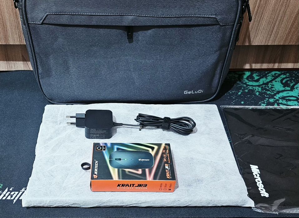 Asus Go15 ozu8,ssd256 11 Gen! Ultrabook!