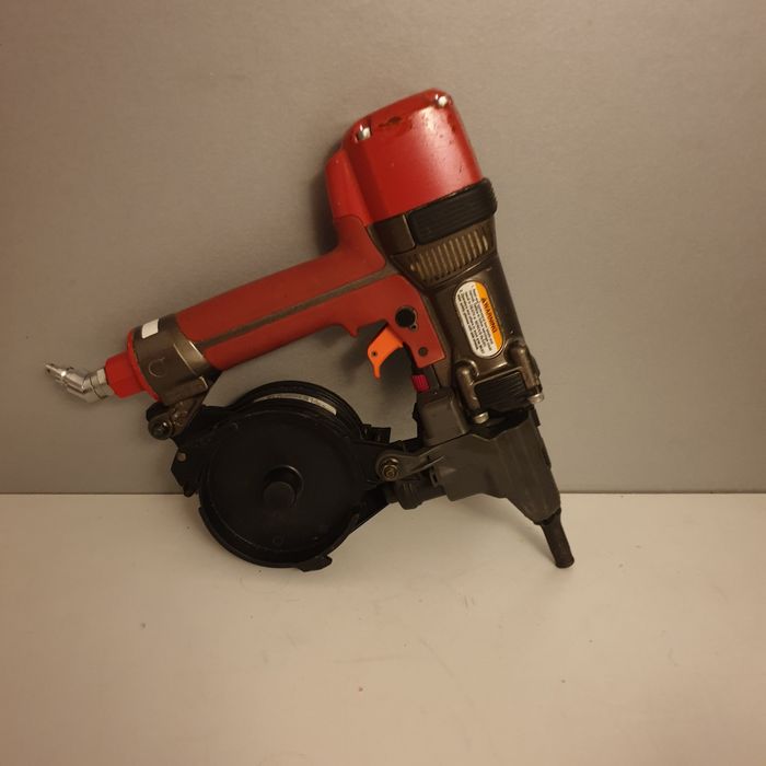 Max HN 25C Pistol pneumatic de puscat cuie în beton Made in Japan