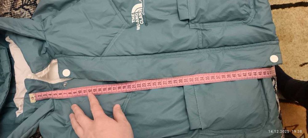 Куртка  зимняя для мальчика 5-6 лет