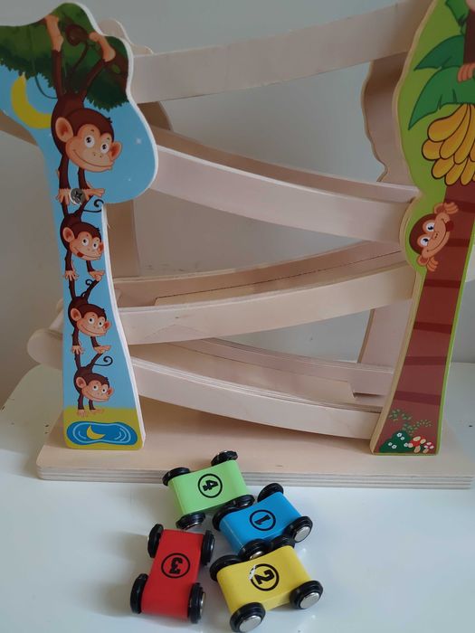 Детски дървени играчки./3бр. играчки: влакче, писта, влакче
