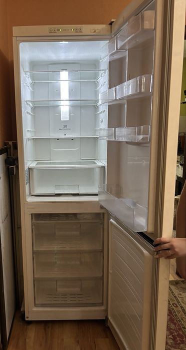 Продам хололильник LG