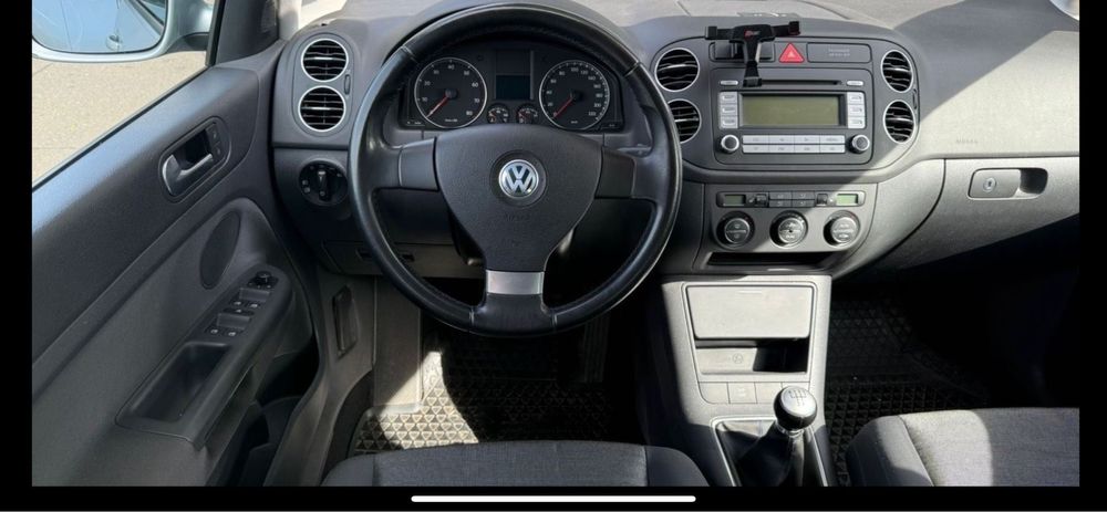 Volkswagen golf 5 plus