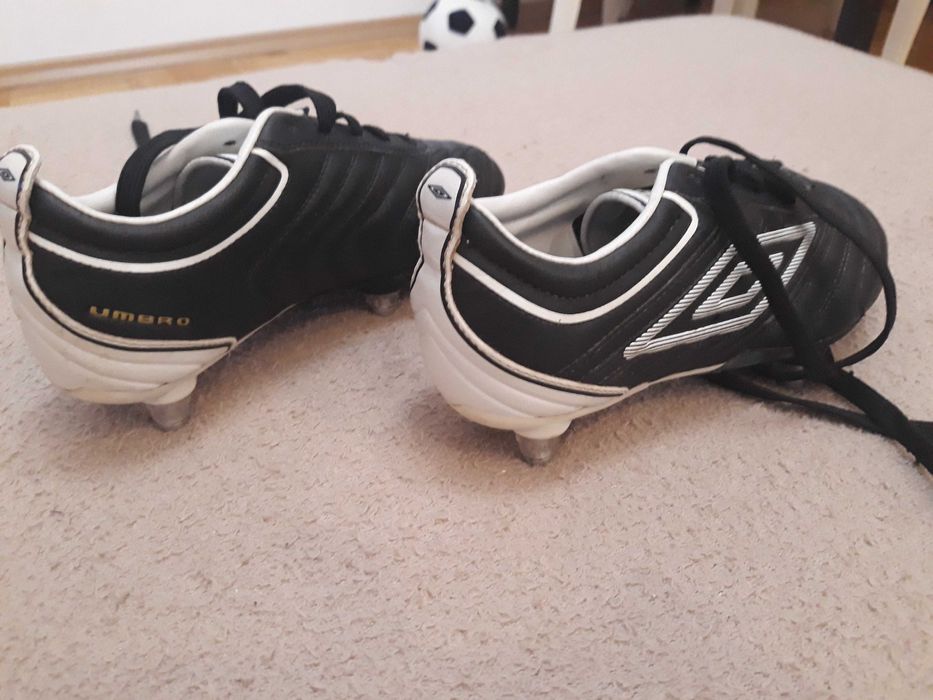 Детски бутонки Umbro