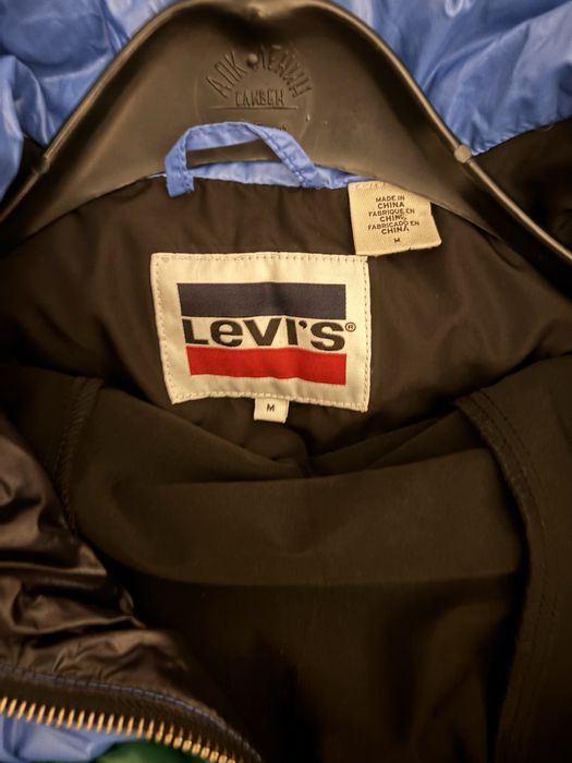 Дамско яке Levi’s с пух
