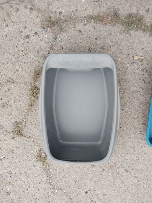 Срочно продам  лотки для кошек