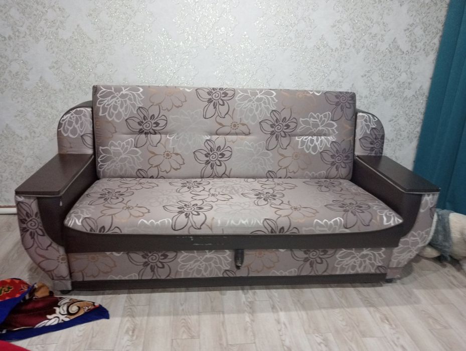 Продам диван тройка