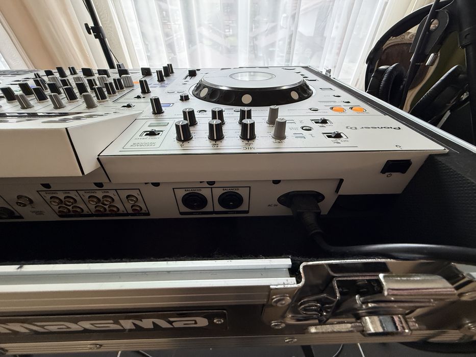 Consola All in One Dj systems Pioneer XDJ   XZ