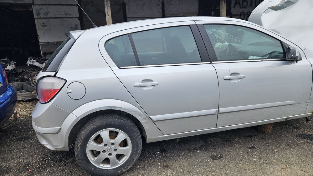 Opel Astra H - 1.7 cdti на части