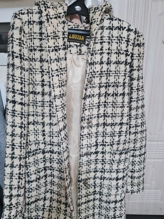 Пальто женское с капюшоном