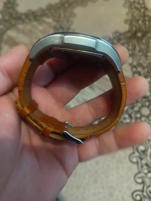 Ръчен часовник Хонда