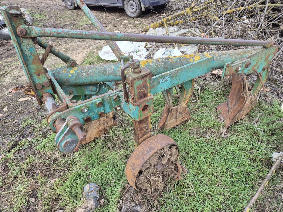 Vând utilaje agricole