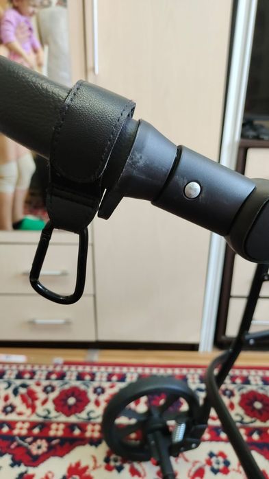 Продам зимнюю детскую коляску