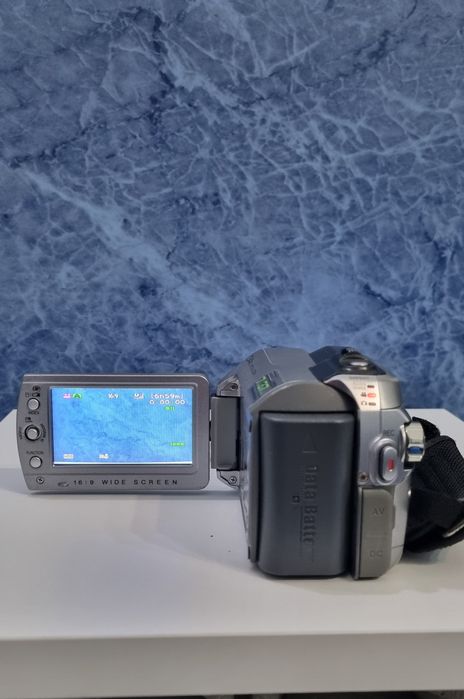 Видеокамера JVC EVERIO Hibrid  GZ-MG130E 30GB HDD