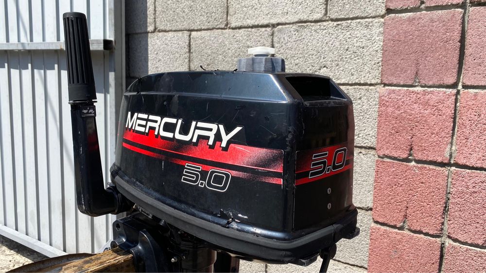 Лодочный мотор Mercury 5 из Японии