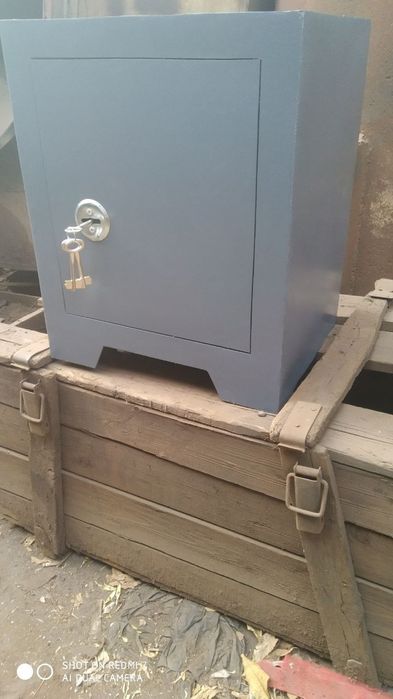 Sef sotiladi harhil turda