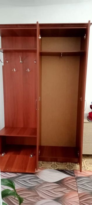Продам прихожую. Срочно!