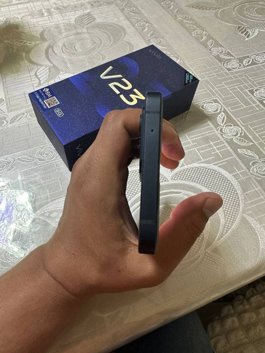Продается  Vivo  V23  8-128g
