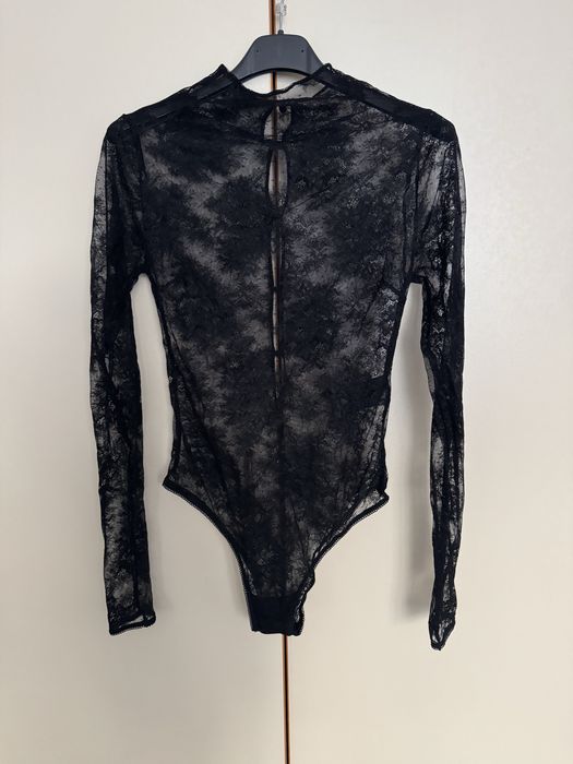 Дантелено боди H&M