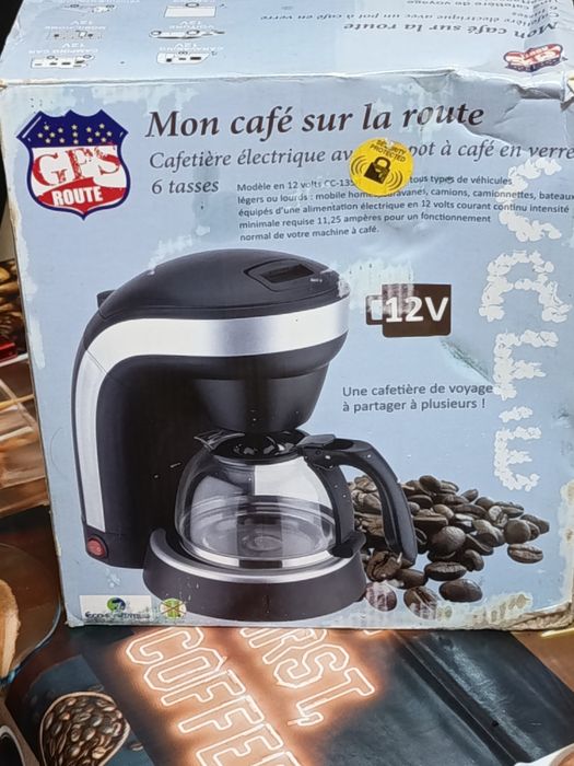 Aparat de cafea pentru mașină