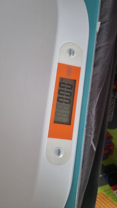 Cantar digital bebelusi cu banda de masurare