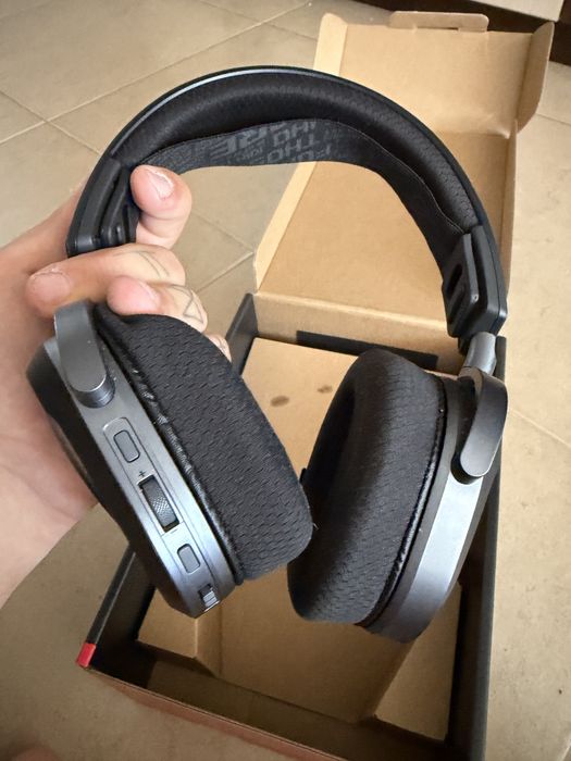 Asus ROG PELTA гейминг слушалки БЕЗ МИКРОФОН
