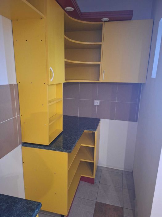 Vand mobila bucatarie