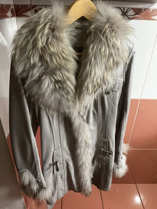 Geaca piele cu elemente de blana