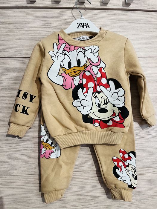 Продам костюмы детские