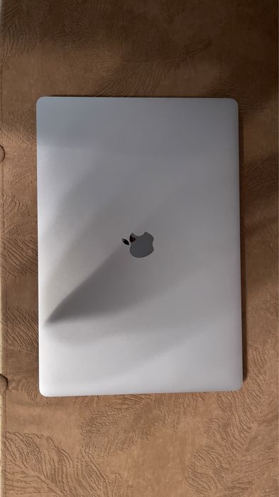 Macbook Pro 16” 2019 Touch bar i9 1TB Space Grey