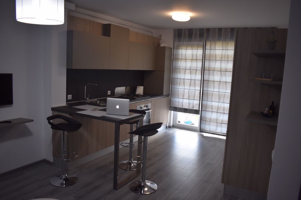 Inchiriez apartament in regim hotelier 2 camere in City Residence