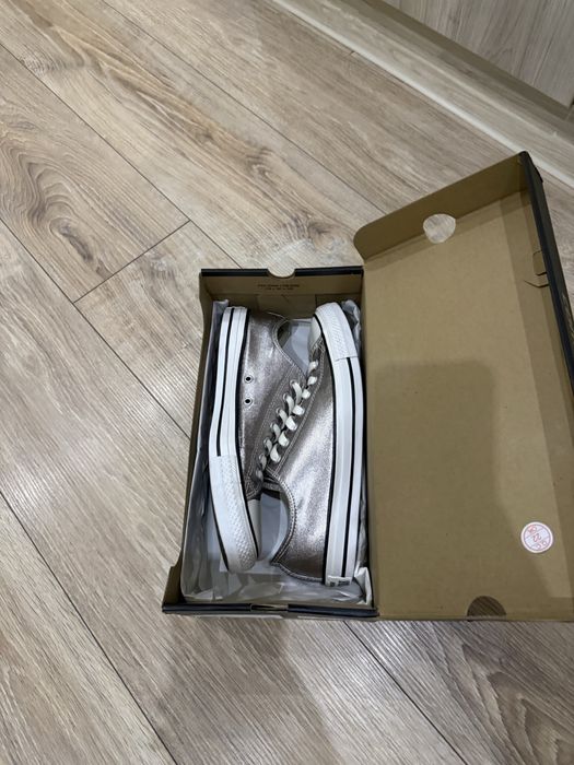 !ПРОДАВАМ! Converse Унисекс кецове Chuck Taylor All Star р-р 42 (27см)