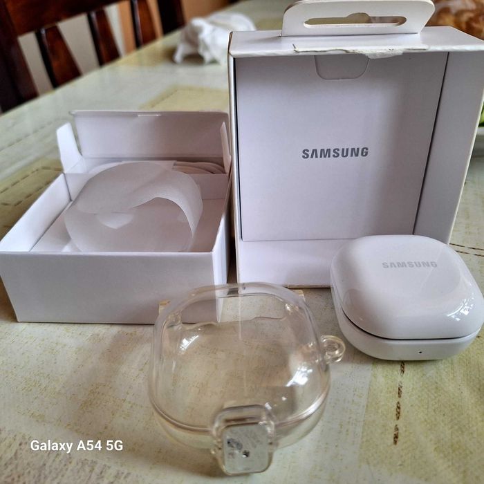 Продавам безжични слушалки°°