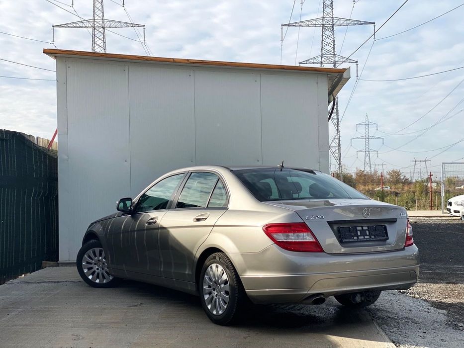Mercedes ..C220,