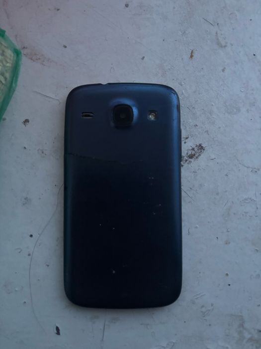 Продам телефон samsung