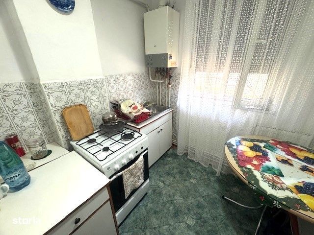 Apartament 3 camere etaj 1 zona BCR