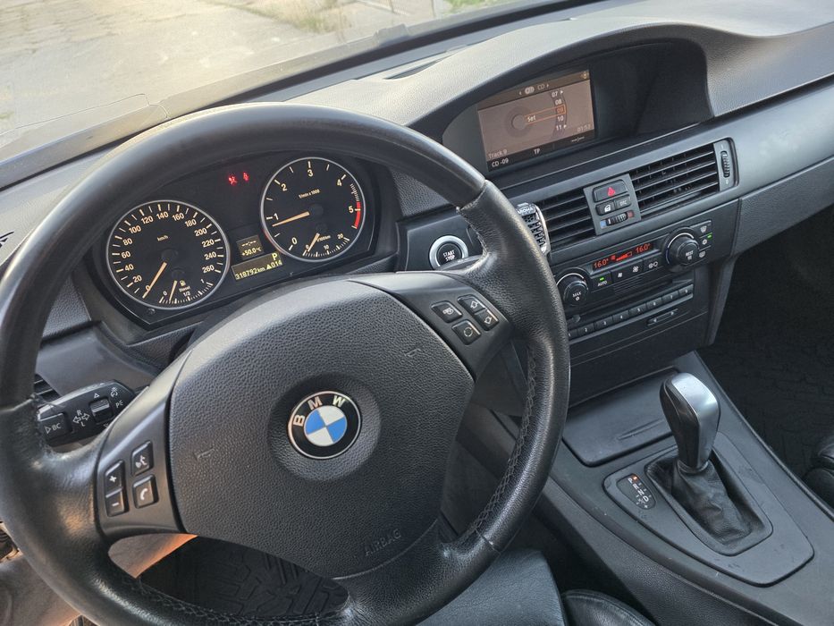 320d Automat cu navigatie 3000euro fix!