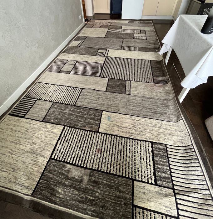 Ковер б/у в хорошем состояний