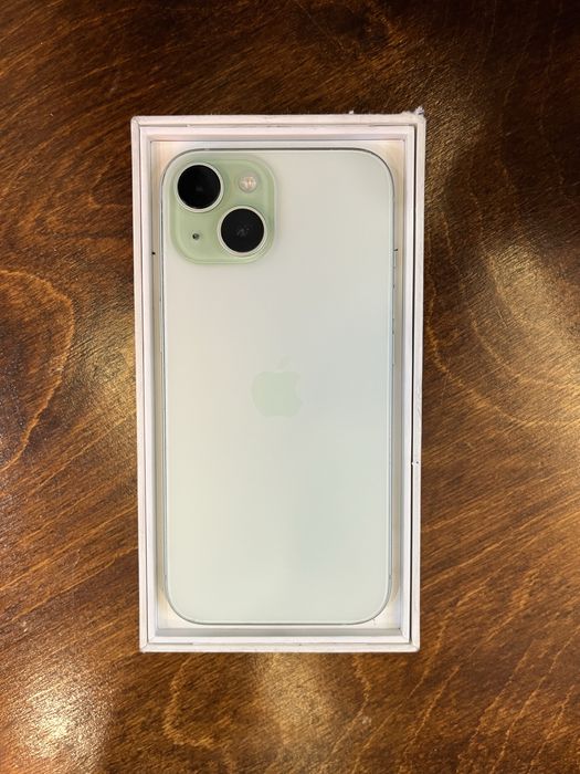 Срочно Айфон 15/128