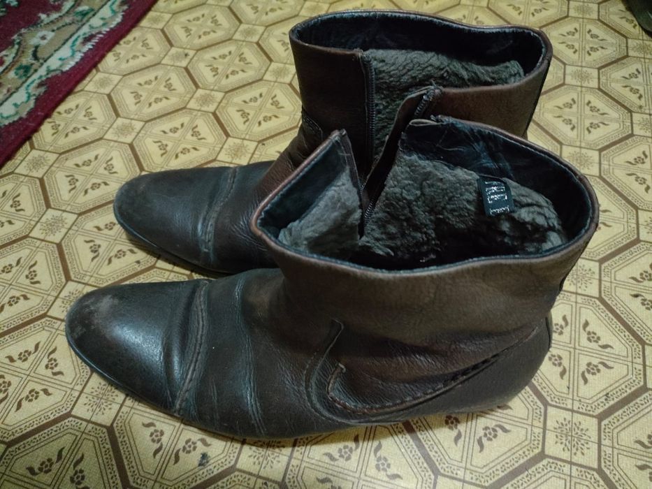 Куртка. Ботинки. за 7500.