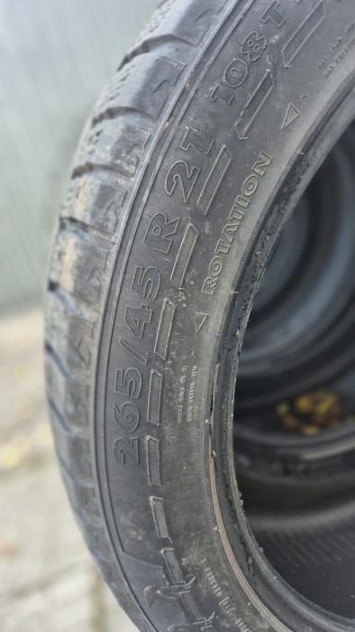 Шины зимние 265/45/21