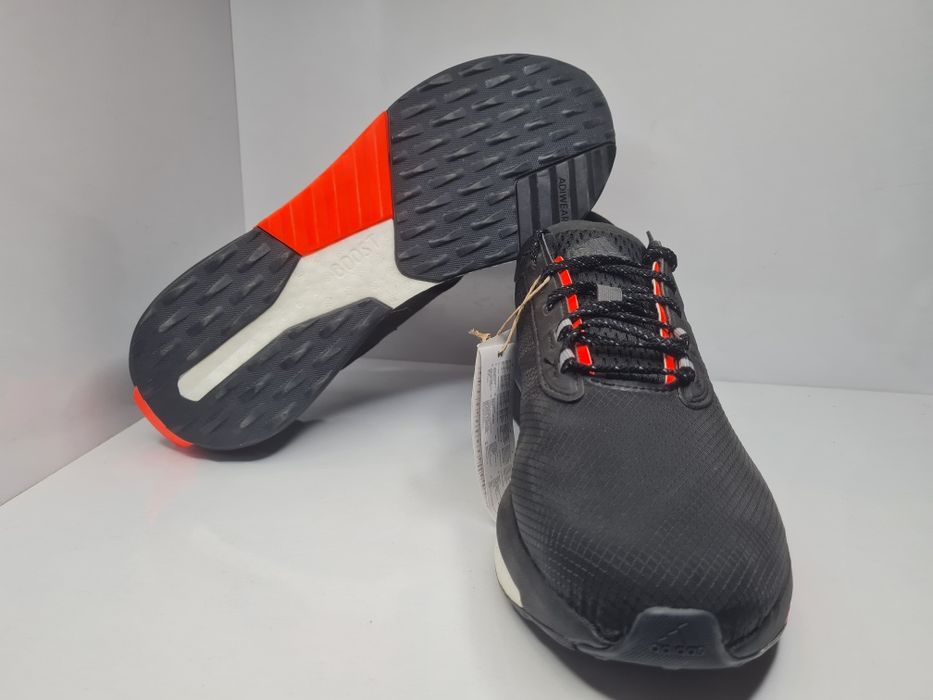 Маратонки Adidas Boost

Чисто нови без кутия.

Размер 46 стелка 29.5 с