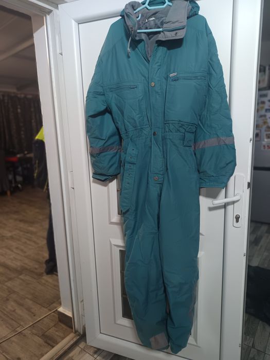 Geci ,pantaloni ,combinezoane zăpadă pentru adulți și copii