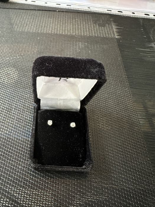 Диамантени обеци с естествени диаманти в 14 карата бяло