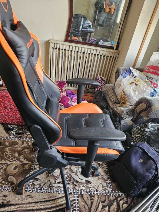 COUGAR Kreslo tez va arzon sotiladi. Pul zarur!