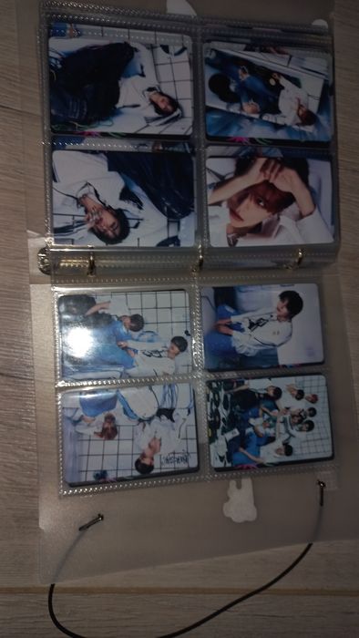 Карты stray kids, клип:LALALA