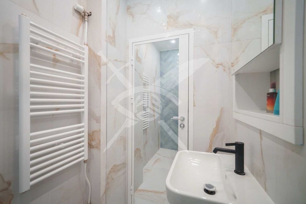 Продава се Многостаен апартамент в София, Център - 111 кв.м за 2642 €/кв.м - Снимка #14