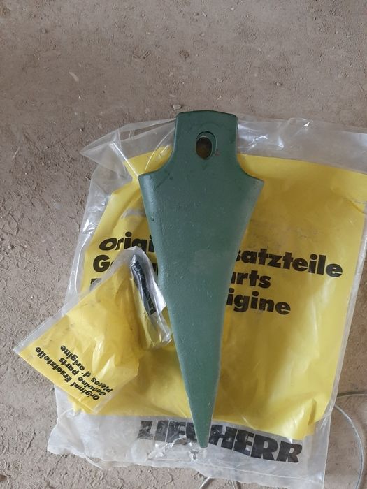 Зъб за рихлител на булдозер LIEBHERR