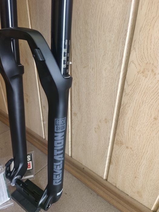 Вилка RockShox Revelation RC Debon Air 29''140mm 15x110mm Boost Remote