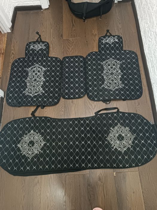 Продам чехлы универсальные