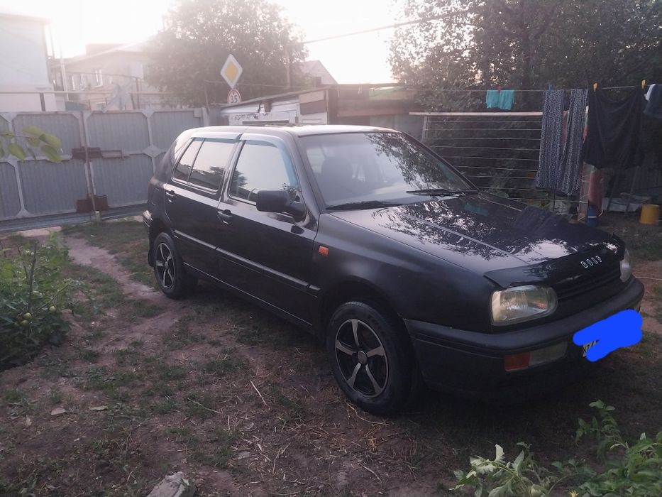 Продам гольф 3 1,8